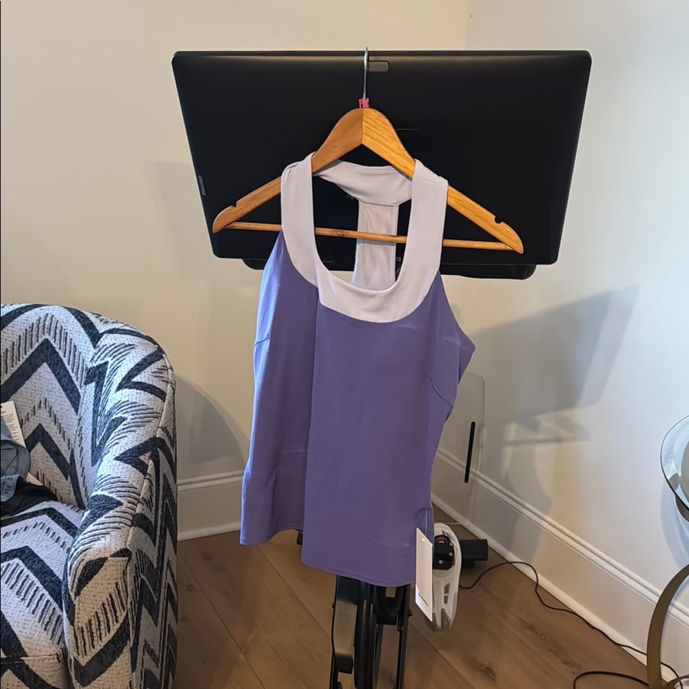 Lululemon Purple and White  scoop neck tank